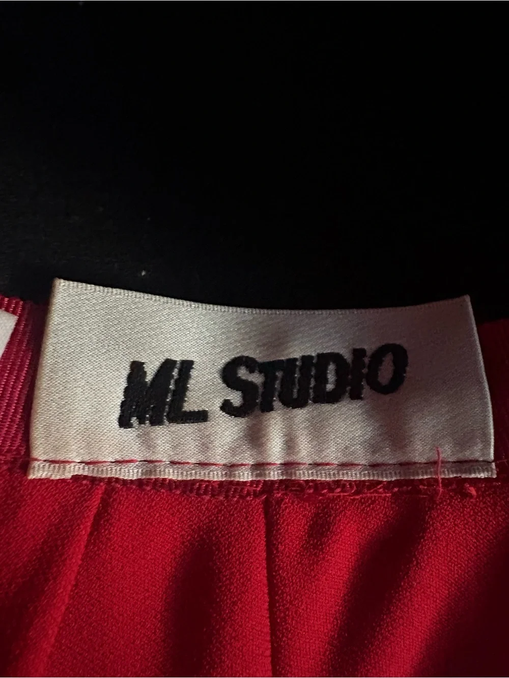 Vintage ML Studio 100% Wool RED Hat Silk Rosettes Mink Pom Poms Fascinator WOW